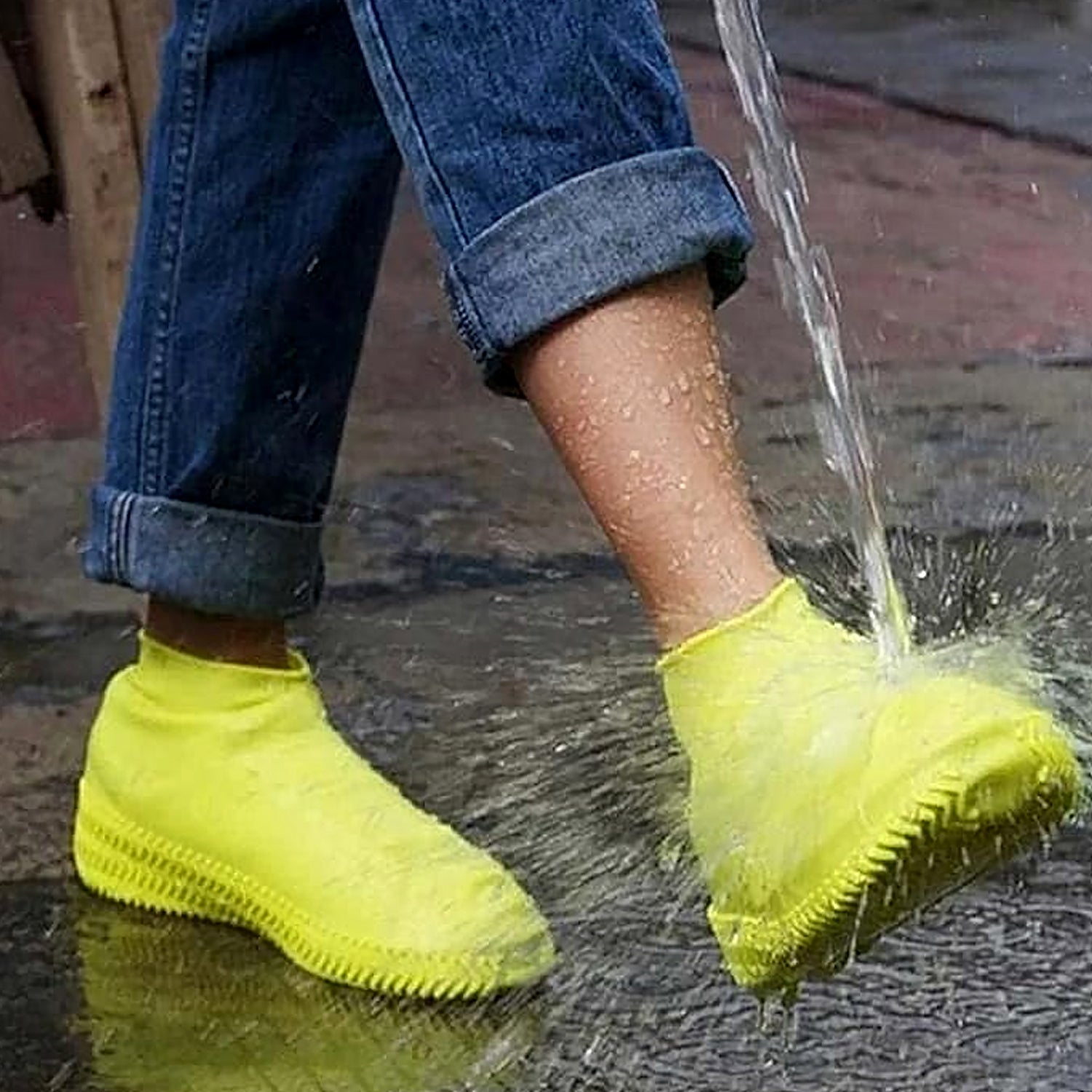 Non-Slip Silicone Rain Reusable Anti skid Waterproof Fordable Boot Shoe Cover (Extra Large Size (XL)/ 1 Pair / Mix Color) Non-Slip Silicone Rain Reusable Anti skid Waterproof Fordable Boot Shoe Cover (Extra Large Size (XL)/ 1 Pair / Mix Color)